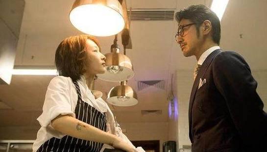 单眼皮如何画眼妆可以放大眼睛？有什么小技巧？游戏画面